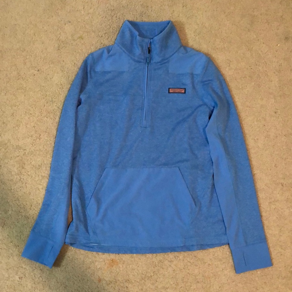Very cute Vineyard Vines new barely worn sweater!